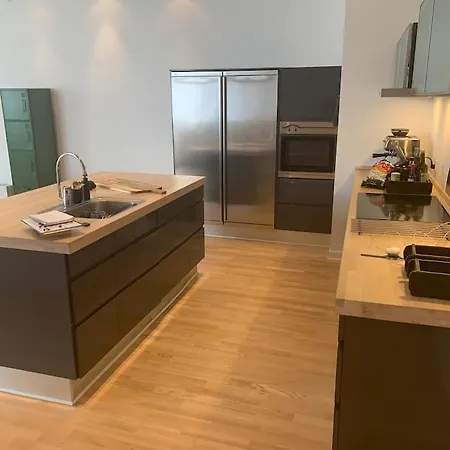 아파트 Entire 2-bedroom With Jacuzzi *